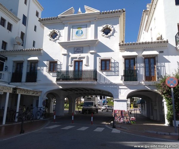 Puerto de la Duquesa, San Luis de Sabinillas